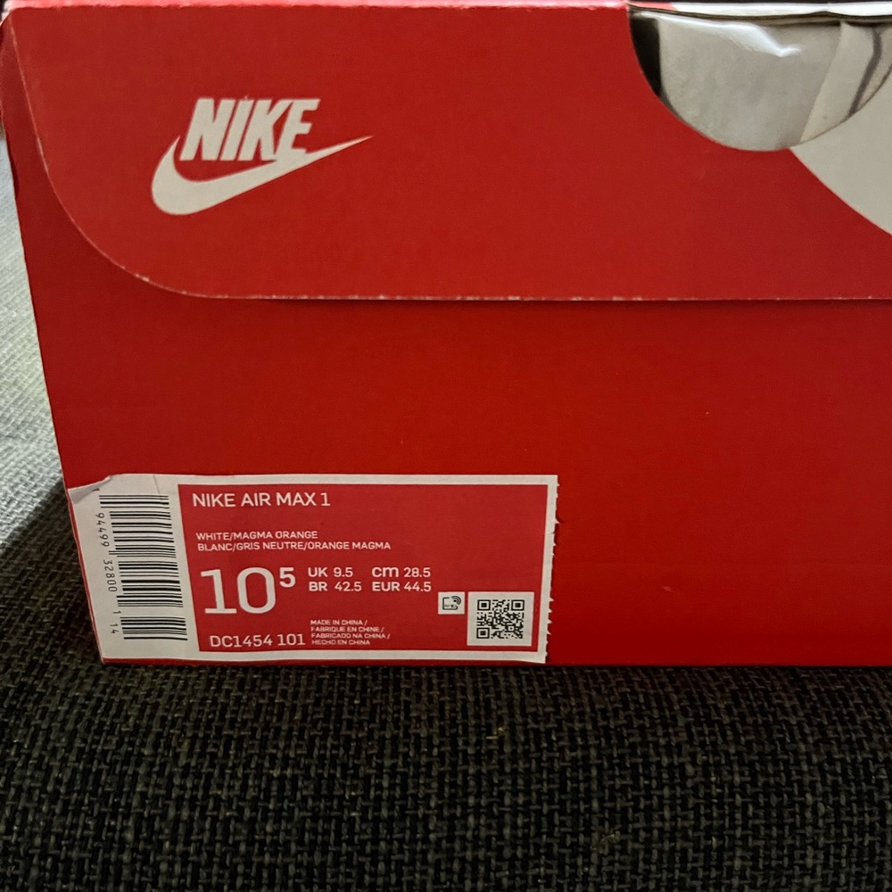 Size 10.5 Nike Air Max 1